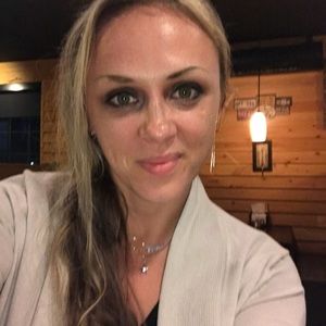 Meet your Posher, Ksenia